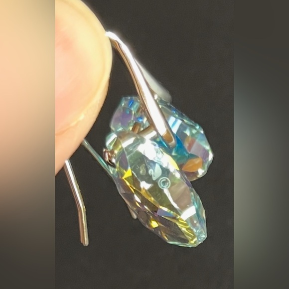 Genuine Swarovski Galet Pierced Earrings Rhodium Plated - Picture 5 of 16